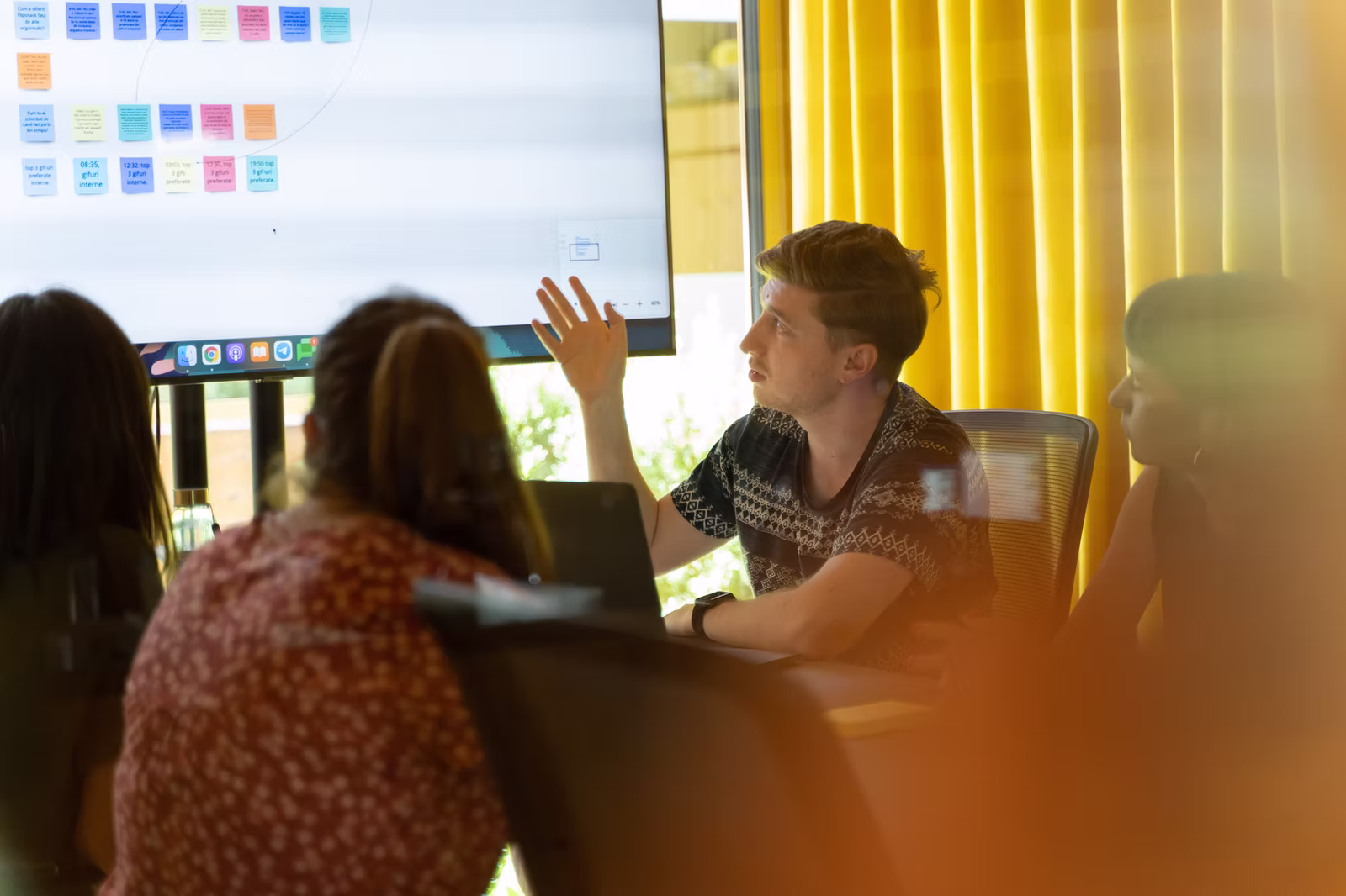 The Ultimate Guide of "How to Pitch Your Partner Program" for Closing Big Deals
